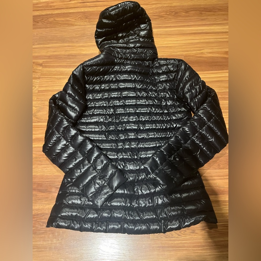 Lululemon jacket - Picture 4 of 6